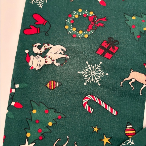 The Children’s Place
Girls Christmas Leggings 3-Pack - Picture 13 of 14